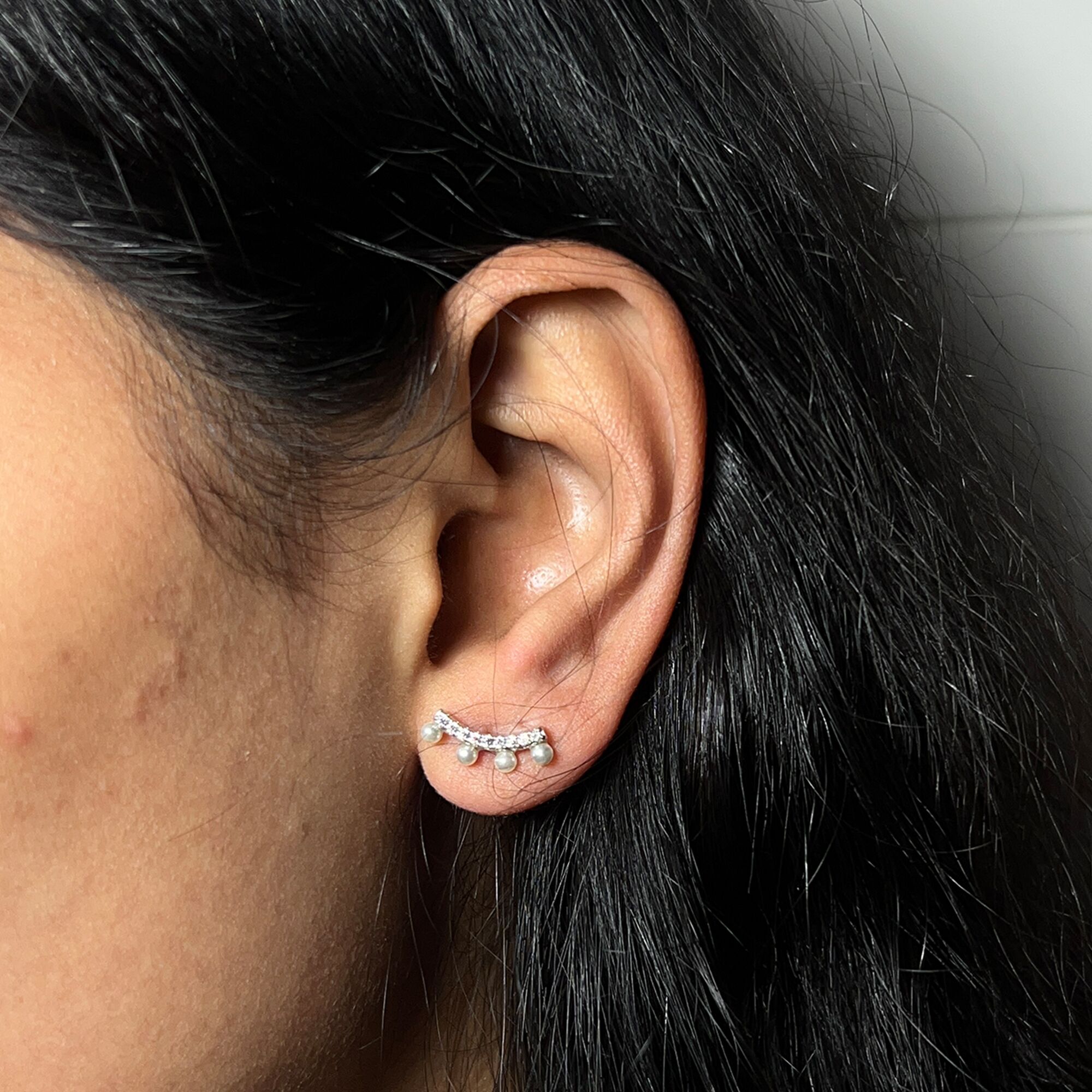 110(1) Moon Crest Earrings from ekatvajewls