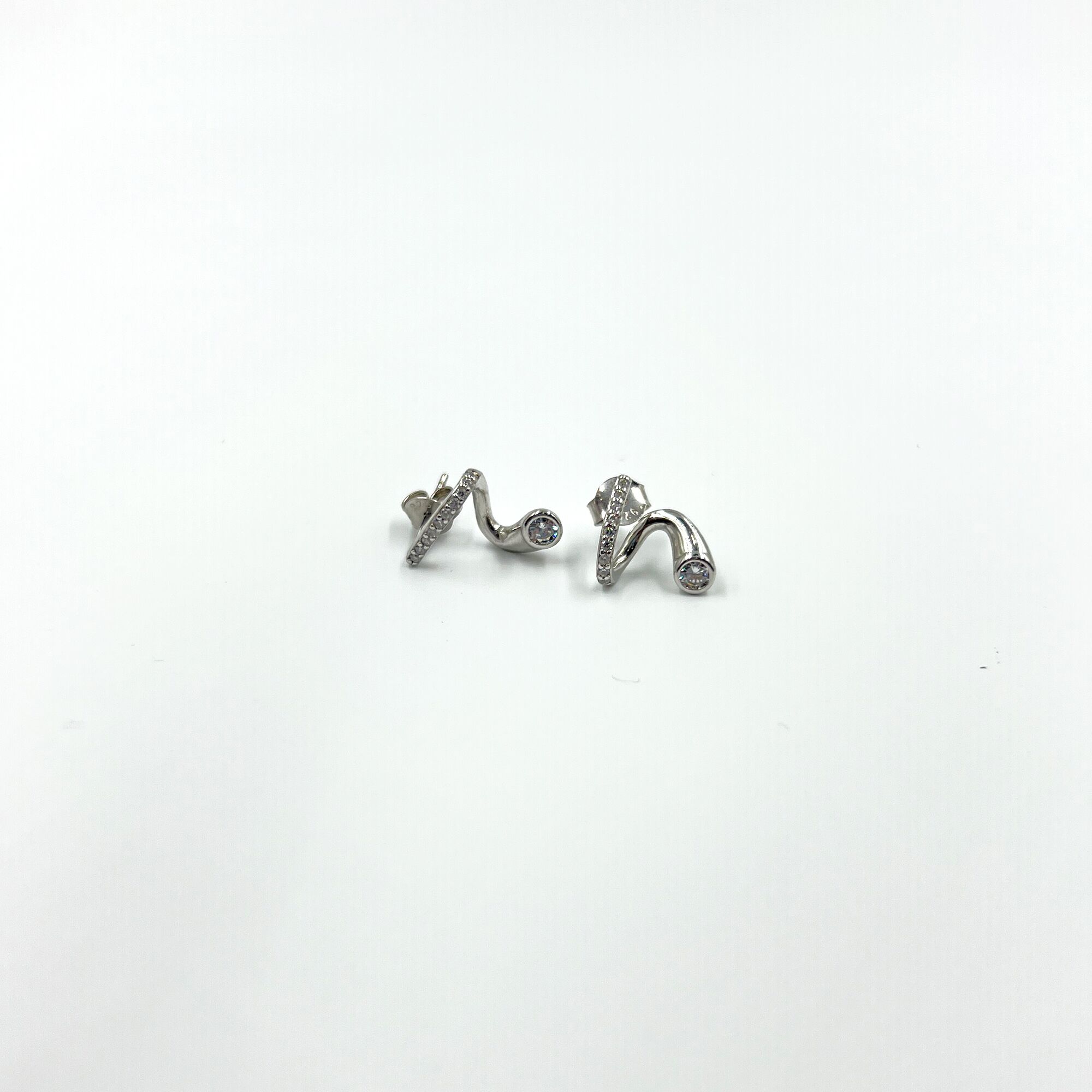 8 Shooting Star Earrings from ekatvajewls