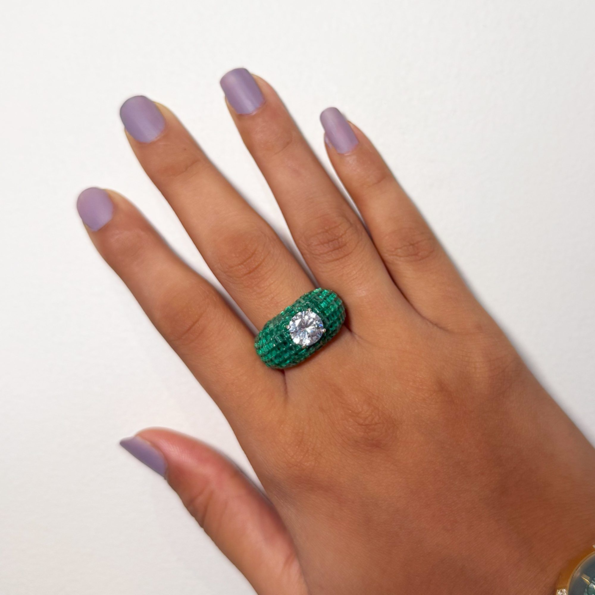 38 Invisible emerald setting ring