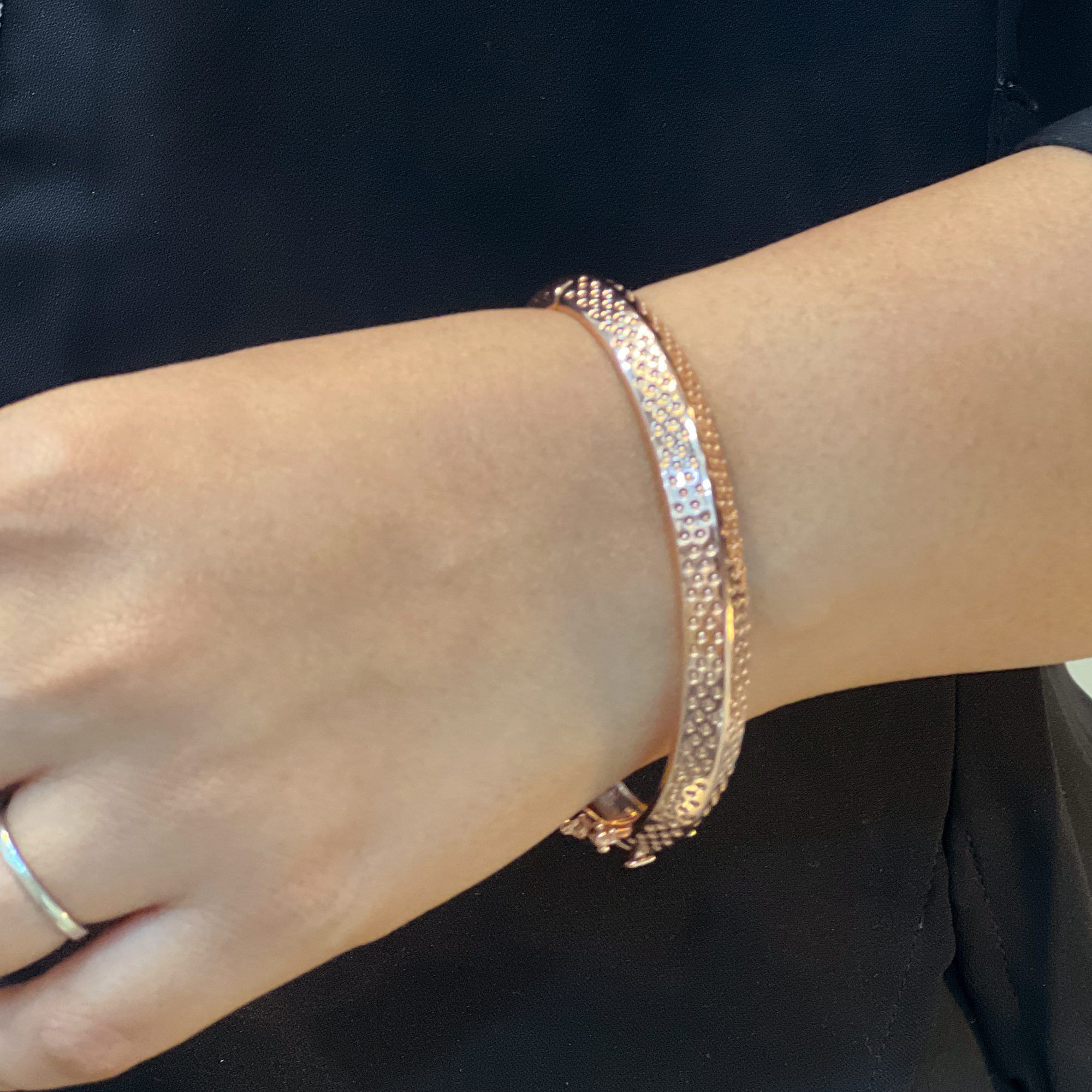 33 Sandswept Curve Cuff