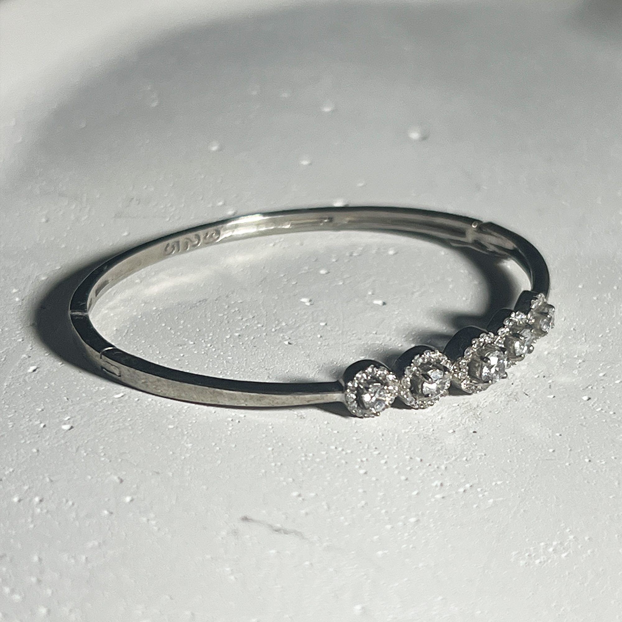 92 Aurora Five-Stone Bangle